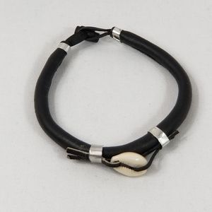 Leather bracelet